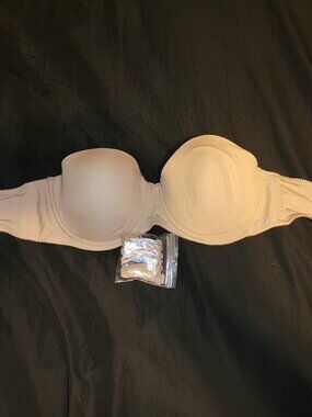 Hanes Convertible Strapless Bra 38C Nude Tan Underwire 38 C